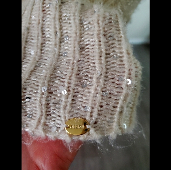 GUESS Cardigan - Picture 2 of 3